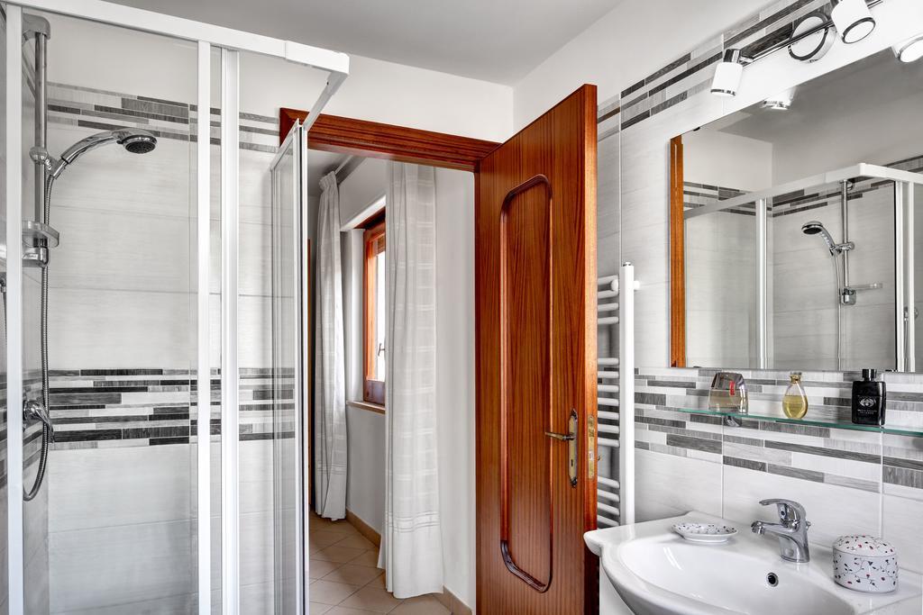 Matisse Nerano By Gocce Apartman Marina del Cantone Szoba fotó